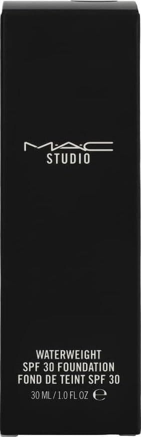 MAC Studio Waterweight Foundation - NC37 by M.A.C