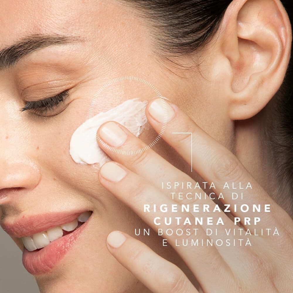 Somatoline SkinExpert, Skincure Vitamin Shock SOS, Crema Viso Illuminante, con Vitamina C, 40ml