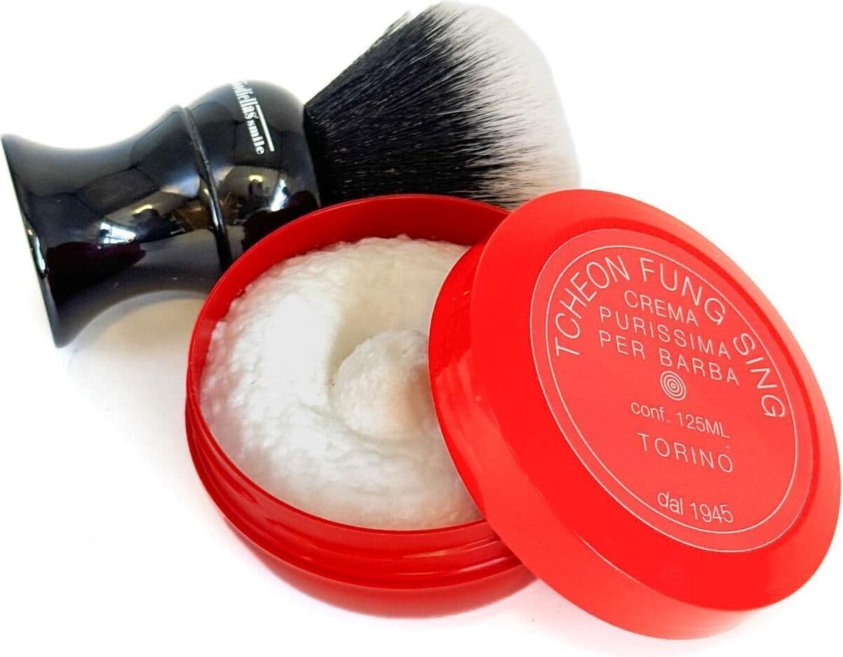 Sapone da Barba alla Mandorla TFS 125ml - Confezione da 29 Pezzi - Formula Idratante e Nutriente