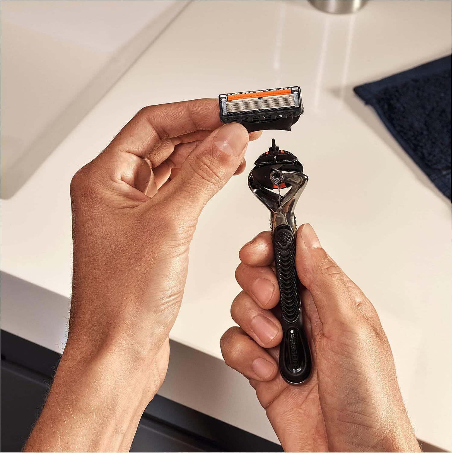 Lame di Ricambio Gillette ProGlide x 4 - Confezione Multipack, Compatibili con Rasoi Gillette Fusion ProGlide
